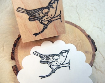 Sello de goma de pajarito posado, sello de gorrión pequeño, regalo para amantes de las aves - Hecho a mano por Blossom Stamps
