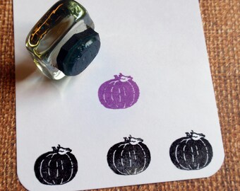 Mini Pumpkin Rubber Stamp, small gourd stamp, Halloween rubber stamp  - 16mm 5/8"