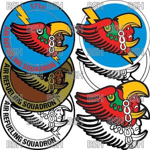 Pode incluir: Quatro patches circulares com um design de águia vermelha, amarela e verde. Os patches têm o texto "171st Air Refueling Squadron".