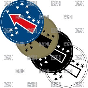 May include: Four overlapping circular stickers with a white star pattern. The top sticker is blue with a red arrow pointing up. The second sticker is green with a black arrow pointing up. The third sticker is black with a white arrow pointing up. The bottom sticker is white with a black arrow pointing up.