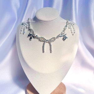 White and Silver Coquette Beaded Bow Necklace, White Bow Necklace, Unique gifts for her, handmade beaded jewelry, dainty bow necklace, y2k