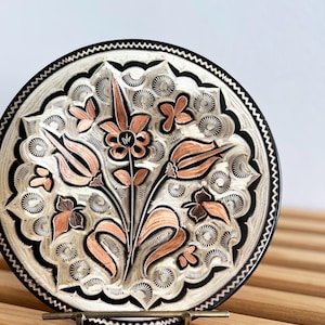 Beautiful Vintage Turkish Copper Etched Artisan Hand-Made Plate Middle Eastern | Floral Design