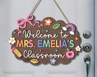 Personalized Teacher Door Hanger, Cute Classroom Decor, Custom Welcome Hanging Sign, Classroom Decor, Gift for Teacher