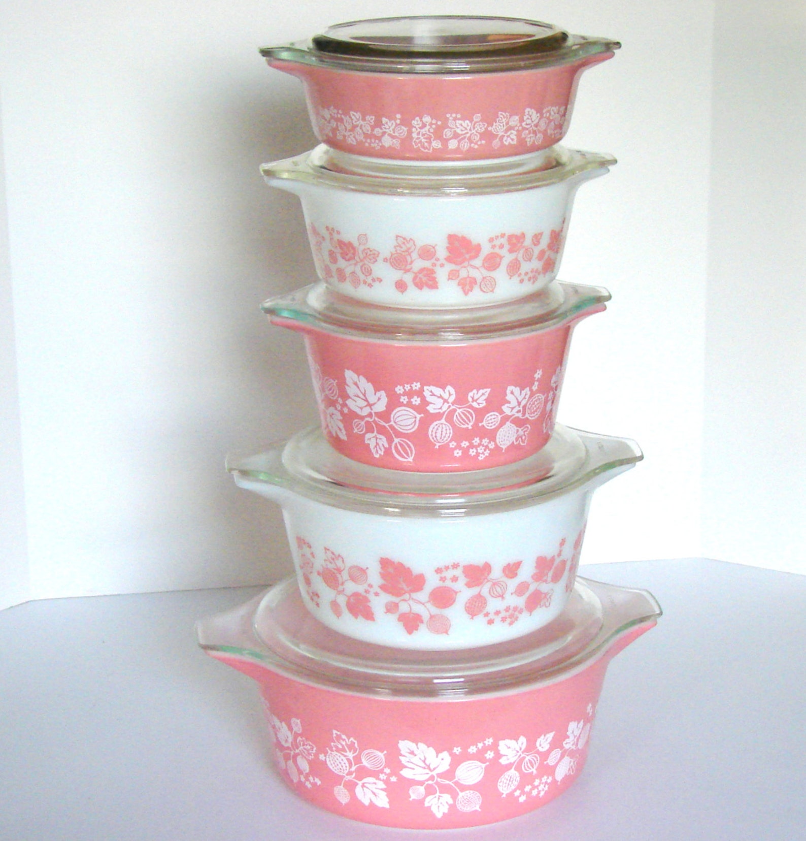 Vintage Pyrex Pink Gooseberry Bake Serve Round Dish Casserole Etsy