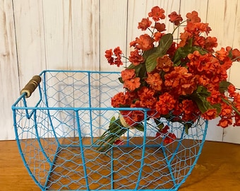 Vintage Inspired Wire Basket in Glossy Turquoise ~ Wire Basket with Wooden Handles ~ Egg Basket~ Kitchen Storage~ Fruit Basket~ Bath Storage
