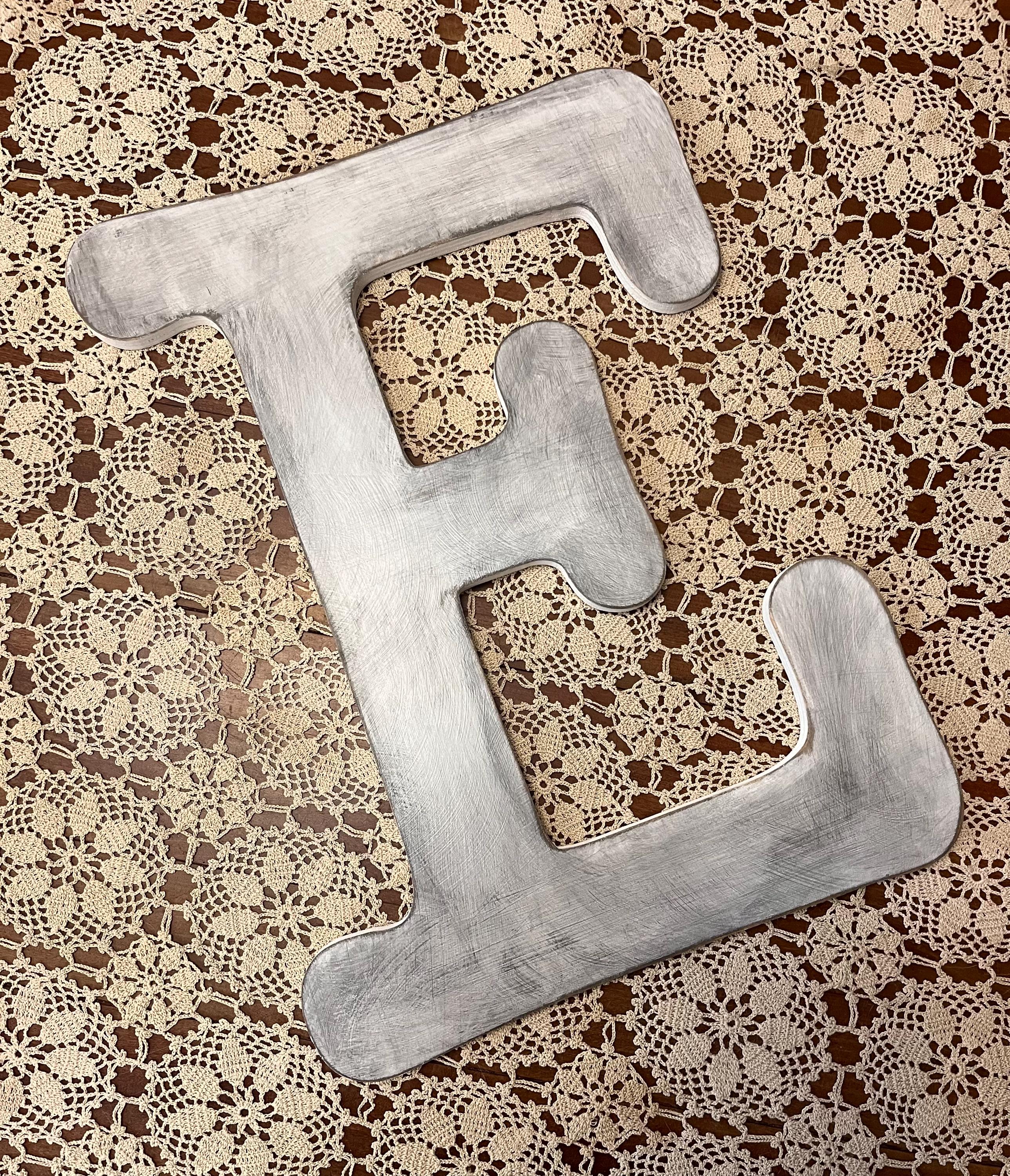 18 Inch Letter E in Soft White ~ 18 Inch Letter ~ Typewriter Font ...
