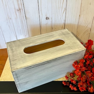Wooden Tissue Box in Soft White ~ Keenex Holder ~ Rectangular Tissue Box Holder ~ Distressed ~ Cottage ~ bedroom ~ dorm room~bathroom