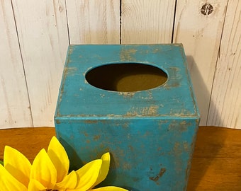 Tissue Box in Turquoise ~ Tissue Holder ~ Square Tissue Box Holder ~ Paper Mache ~ Tissue Box Cover ~ Cottage ~ bathroom