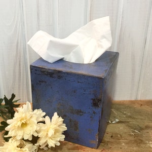 Tissue Box ~ Keenex Holder ~ Square Tissue Box Holder ~ Paper Mache ~ Distressed ~ Cottage ~ Primitive ~ bedroom ~ dorm room ~ bathroom