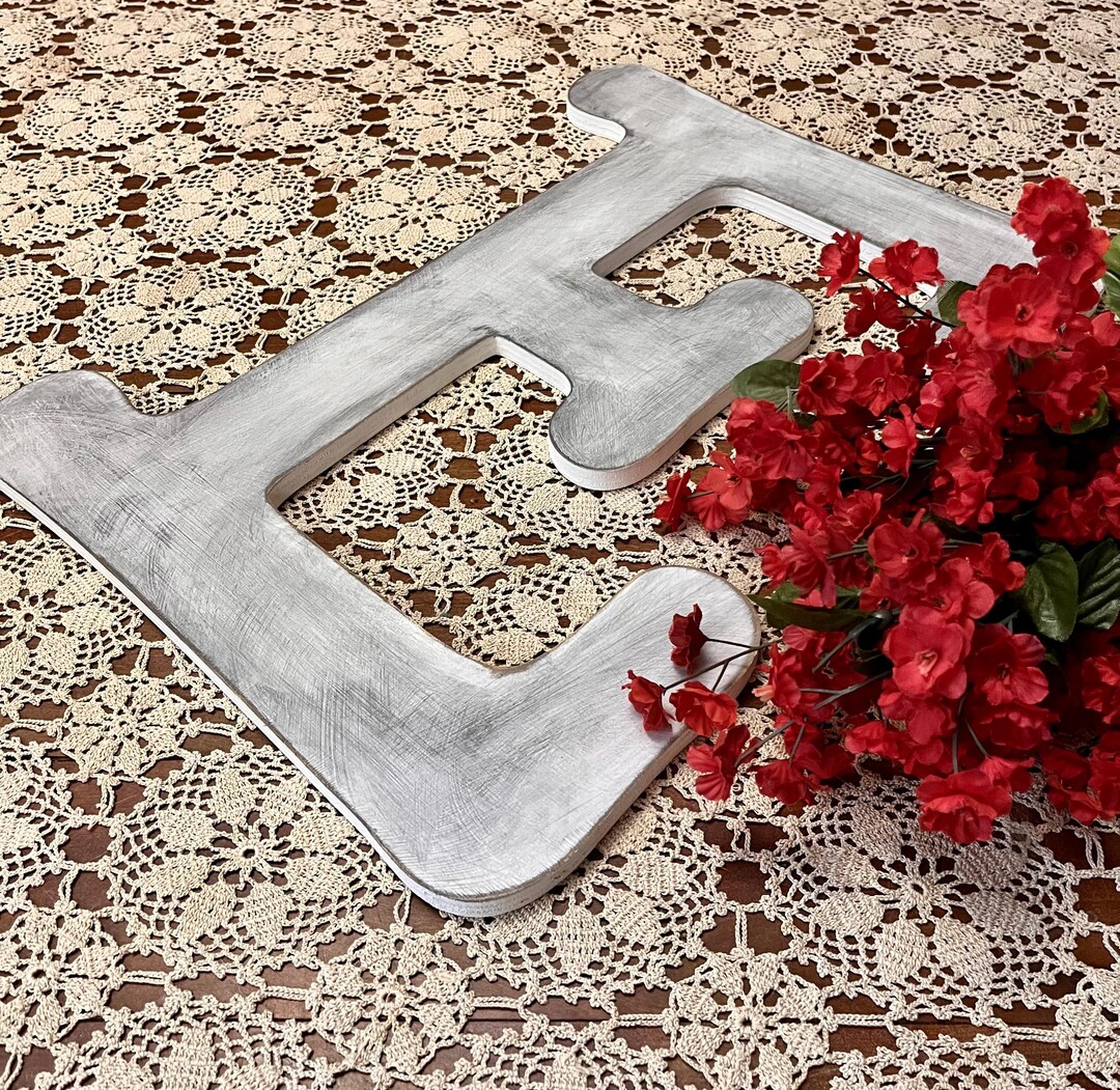 18 Inch Letter E in Soft White ~ 18 Inch Letter ~ Typewriter Font ...