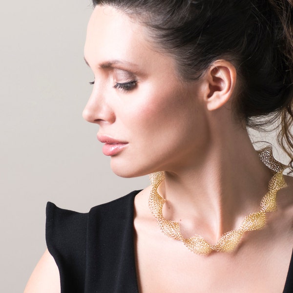 Statement necklace - Bib necklace - Gold necklace - Wire crochet necklace