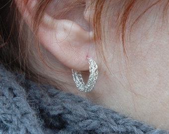 Huggie Hoop Earrings, Small Silver Hoops, Minimalist Earrings, Silver Earrings, Hoop Earrings, Small Huggie Hoops, Gift for mom