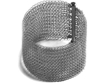 breites Silber-Armband oxidiert aus Draht gehäkelt