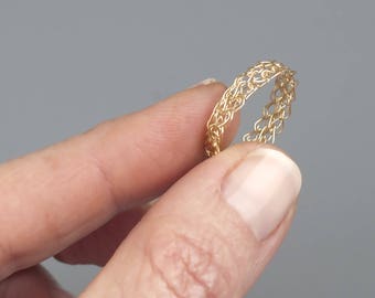 Tunn guldring, Tunn modern ring, Tunn ring, Elegant ring, Delikat ring, Minimalistisk ring, Enkel ring, Unik ring, Guldfylld ring, Bandring, Gåva