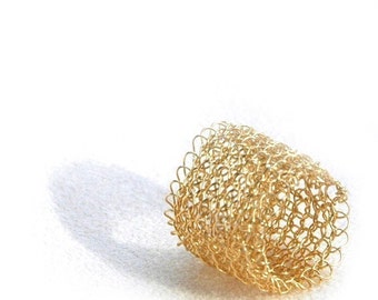Gold Ring with Sporadic Beads , Wire Crochet Jewelry , Gold Filled Ring 5-6 / Gold
