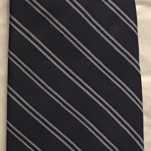 Brooks Brothers 100% Silk Navy Striped Tie