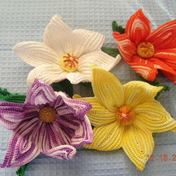 INSTANT DOWNLOAD Huge Crochet flower aplique,brooch,clipie, tutorial instructions in  PDF format