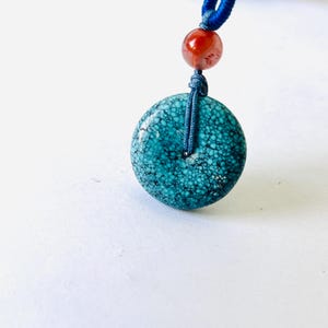 Naturalny kamień szlachetny Pajęczyna Turkusowy Pączek Wisiorek Energii Naszyjnik, Ręcznie robiony Naszyjnik Amulet Turkusowy, Elegancka Unikalna Biżuteria