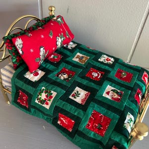 Handmade 1:12 Scale Miniature Dollhouse Christmas Patchwork Quilt