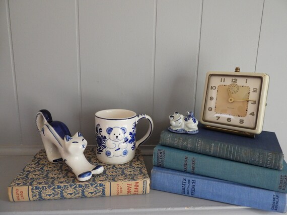 1984 D.A.I.C Handpainted Delft Blue Mug with Teddy Bear and 1984 D.A.I.C Handpainted Delft Blue Mug with Teddy Bear and