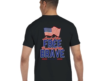 T-Shirt „Land der Freiheit dank der Tapferen“ – Patriotisches USA-T-Shirt mit Grafik – Geschenk zur Wertschätzung des Militärs – T-Shirt zum Unabhängigkeitstag und Gedenktag