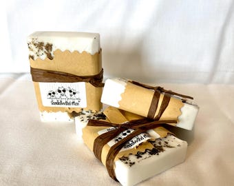 Jabón de leche de cabra para hombres con sándalo