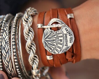 Bracciale Regolabile Con Tartaruga Marina In Argento 925 E Opale – Gioiello Significativo, Idea Regalo Per Donna