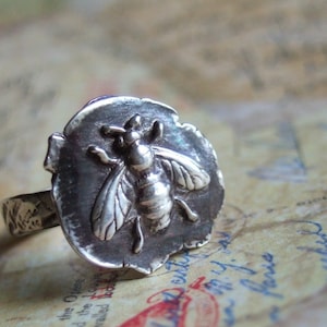 BeeKeepers Tool, Beekeeper Jewelry, Honey Bee Ring, Bee Jewelry, Silver Beekeeper Honey Bee Ring, Any Size 4 5 6 7 8 9 10 11 12 13 14 15