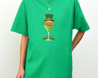 Leprechaun Martini St Patricks Day Shirt: Funny Irish Graphic Tee