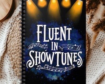 Fließend in Showtunes Thespian Notebook Musical Theater Journal, Broadway Geschenk für Theaterliebhaber