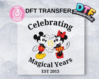Transfert DTF de Mickey Minnie célébrant des années magiques (HNE 2013)