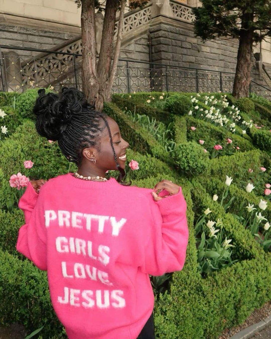 pretty-girls-love-jesus-unisex-sweatshirt-inspirational-gift-faith