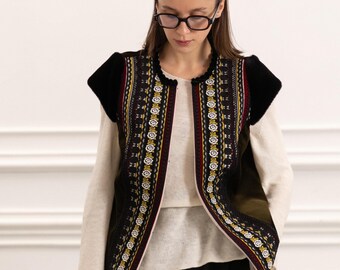 Folklore Wool Vest with Lace, Traditional Overcoat, Waistcoat for Women, Plus Size Fall and Winter Clothing, Concert Outfit or Evening Style