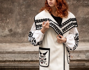 Embroidered Wool Vest with Black Lace Trim – Ukrainian Folk Style Waistcoat