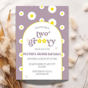 Zwei Groovy Mädchen-Geburtstagseinladung | Bearbeitbar Zwei Groovy Geburtstagseinladung | Retro Geburtstag einladen | Zwei coole 50er Jahre Einladungskarten zum 2.Geburtstag