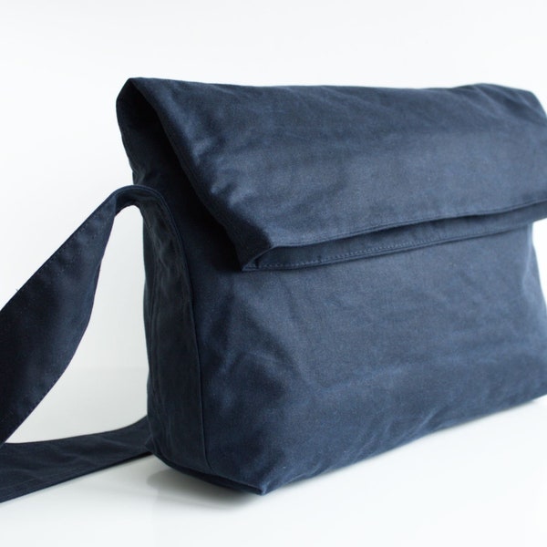 Waxed canvas handbag, waxed canvas purse, waxed canvas shoulder bag, blue messenger bag, unisex bag, mens waxed bag - The Navy Fold Top