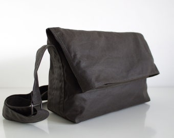 Otter grey waxed canvas fold top bag, Waxed Canvas Messenger, Waxed Canvas Shoulder Bag, Vegan Purse