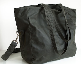 Bolso tote personalizable de lona encerada color oliva, bolso tote de dos vías con correa desmontable, hecho a mano en Inglaterra.