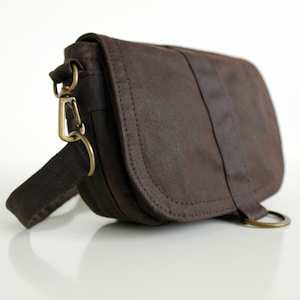 Gewachste Canvas Gürteltasche, Gewachste Canvas Tasche, Vegan Clutch Bag, Gewachste Canvas Tasche - Die Brown Saddle Geldbörse