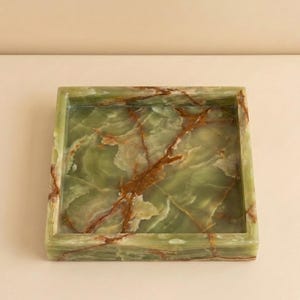 Handgemaakte donkergroene onyx marmeren dienblad: decoratie van natuursteen