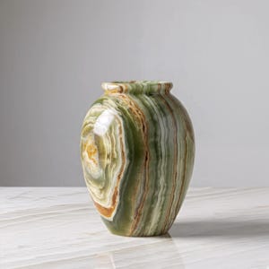 Handcrafted Green Onyx Marble Vase: Natural Stone Sculpture