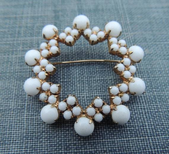 Vintage Milk Glass Gold Plated Brooch / White Mil… - image 2