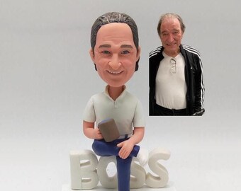 Pensionspresent till chefen, personlig ledarstaty, avskedspresent till honom, uppskattning av mentor, anpassad 3D-fotodocka med mugg