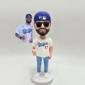 Custom Baseball Bobblehead from Photo – Personalized Player Figurine, Sports Fan Gift, Handmade MLB Fan Collectible