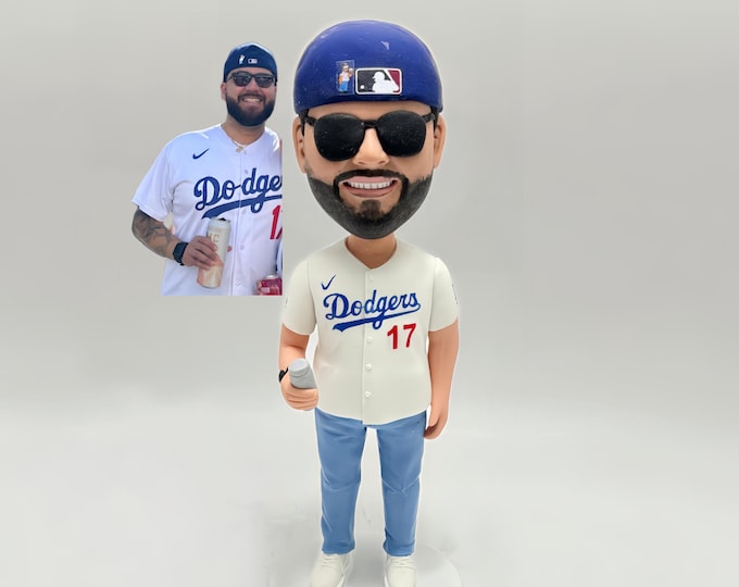 Custom Baseball Bobblehead from Photo – Personalized Player Figurine, Sports Fan Gift, Handmade MLB Fan Collectible