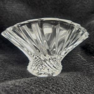 Paire de bougeoirs/votives évasés en cristal Mikasa Flores, élégants vintage rares
