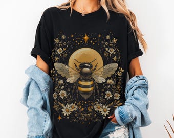 Boho Floral Bee and Moon T-Shirt, Bumblebee Shirt Gift for Beekeeper, Birthday Present Friend Daughter or Teen, Cute Summer Bee Lover Tee