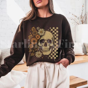 Vintage Grunge Skull Flower Sweatshirt, Retro Checkerboard Fall Crewneck, Boho Fall Halloween Sweater, Spooky Shirt Pullover Gift for Friend
