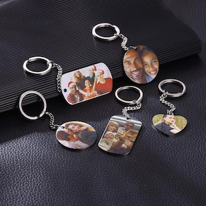 Personalized Photo Keychain, Custom Photo Necklace, Memorial Gift, Valentine&#39;s Day Gift, Gift for Loved Ones