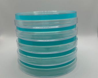 thumbnail image 2 of 10x Sterile MEA Mushroom Agar Plates + Extra Parafilm - Ready To Use! 2 of 6